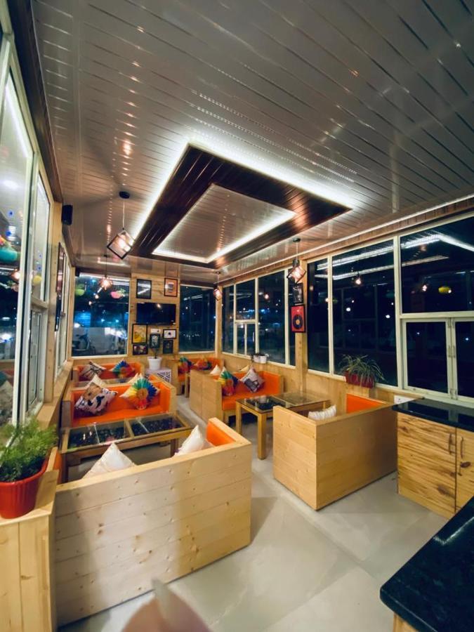 穆索里 Shining Hills酒店 外观 照片